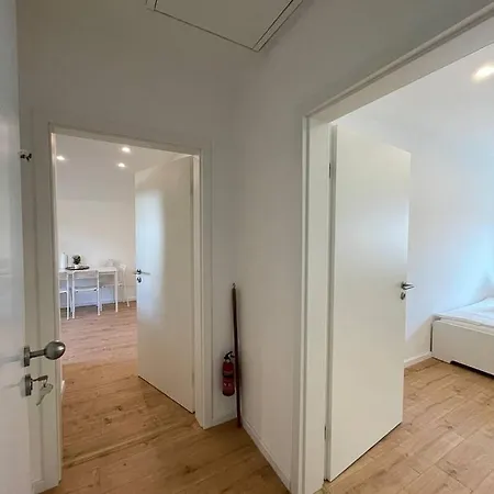 Kernsaniertes Monteurhaus Mit 2 In *