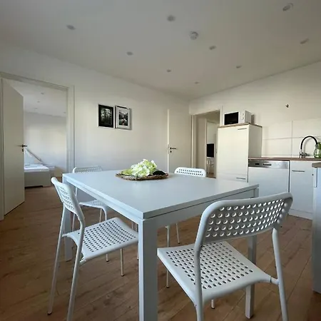 Kernsaniertes Monteurhaus Mit 2 In *