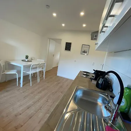 شقة Kernsaniertes Monteurhaus Mit 2 In Wirges