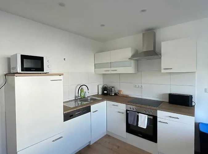 Kernsaniertes Monteurhaus Mit 2 In