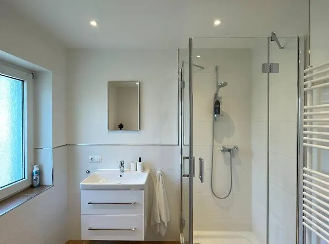 Kernsaniertes Monteurhaus Mit 2 In Wirges