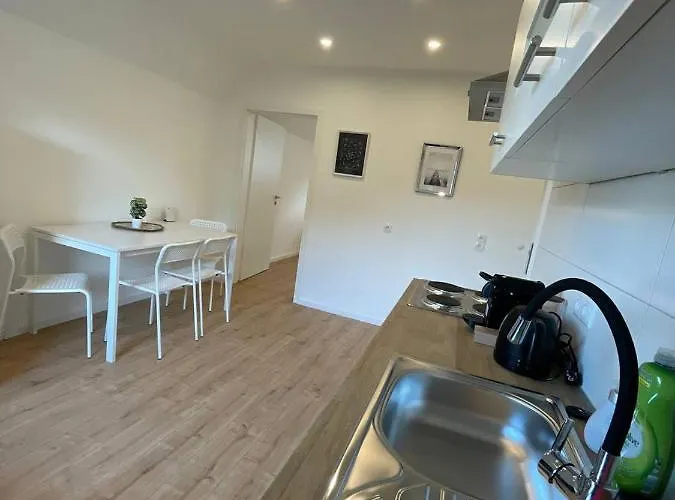 Lägenhet Kernsaniertes Monteurhaus Mit 2 In Wirges